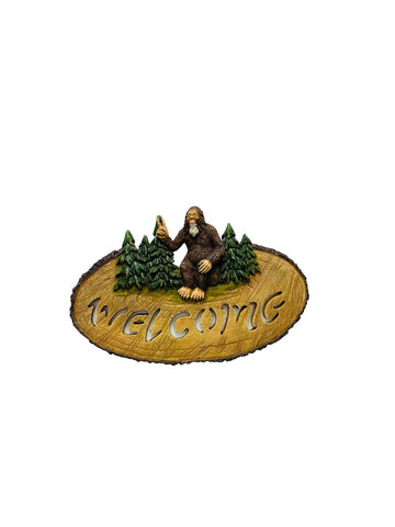 Pine Ridge Bigfoot Welcome Plaque - Sasquatch Wall Decor, Rustic Decor Signs for Home Cabin and Lodge